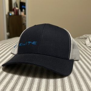 Elite hat